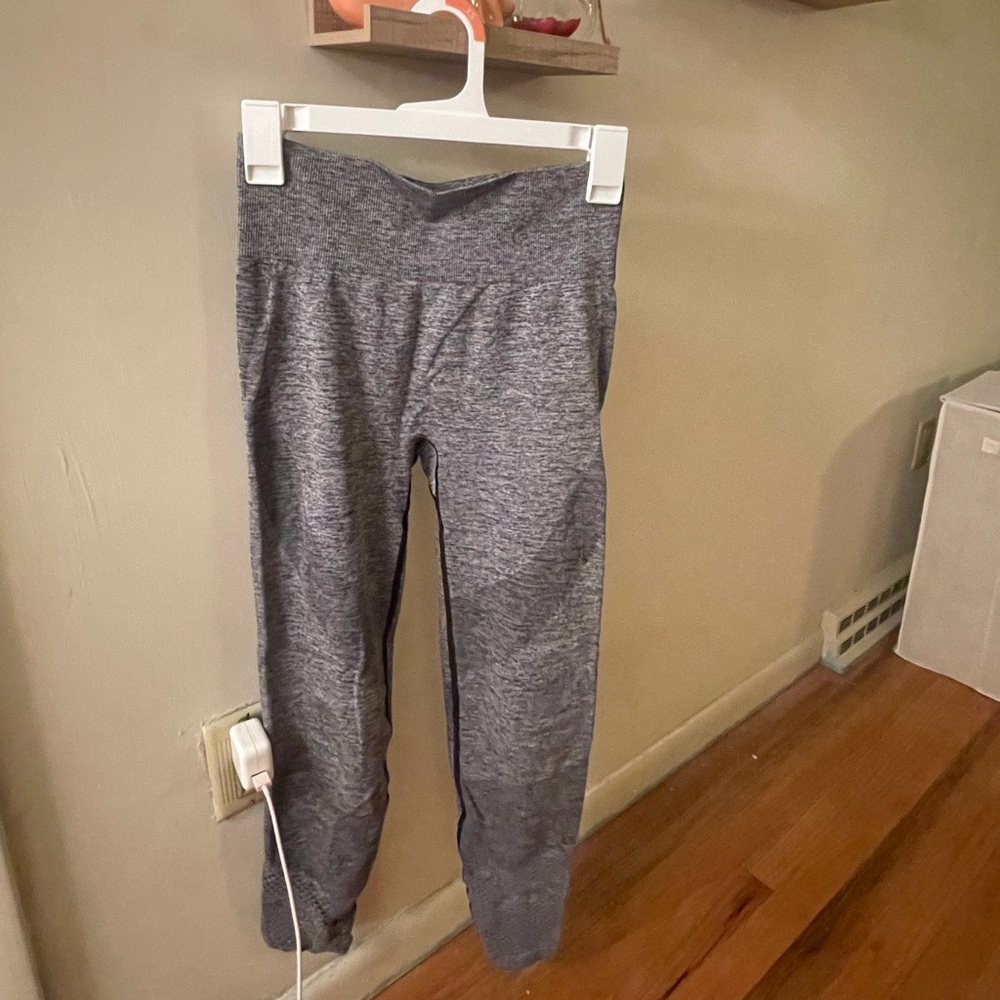 PINK gray leggings size S.